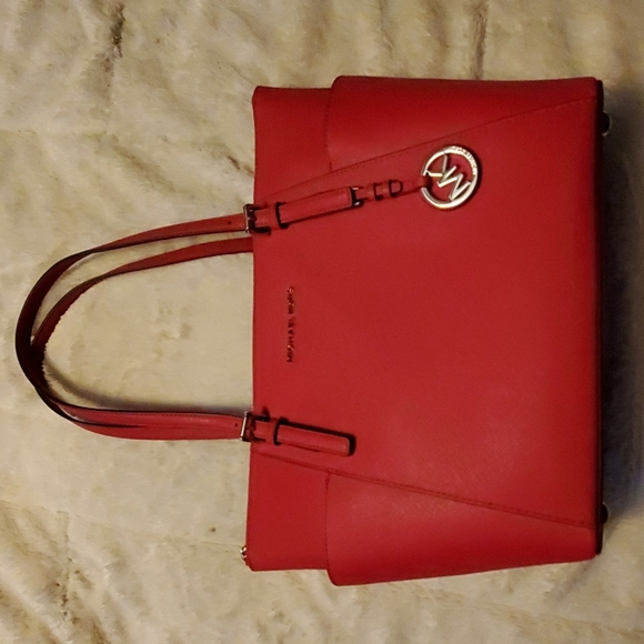 NWT Michael kors Jet set tote- Red - Picture 1 of 8